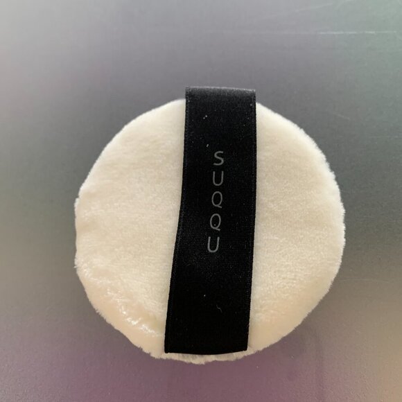 BNIB SUQQU The Loose Powder Puff - Picture 2 of 3
